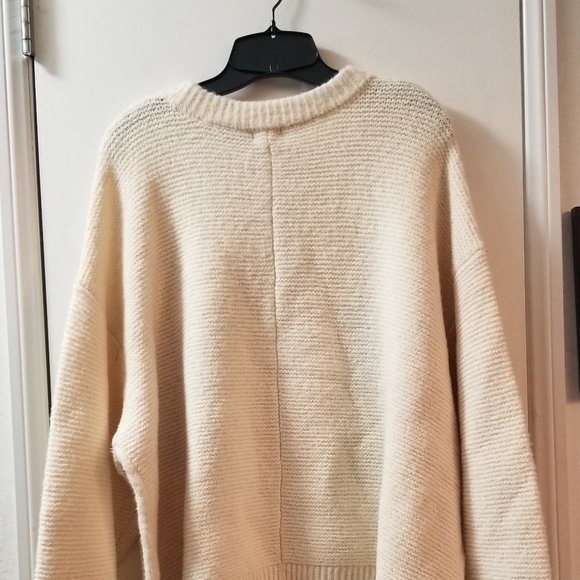 a.n.a Womens Crew Neck Long Sleeve Pullover Sweater quilted pattern - Picture 6 of 7